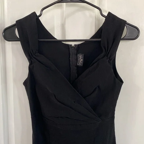 Rock Steady Black Wiggle Dress - Picture 4 of 5